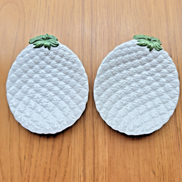 Italian Pottery Pineapple Dish Tray Set of 2 Hand Painted Fruit Italy 6" x 5" - Picture 1 of 9
